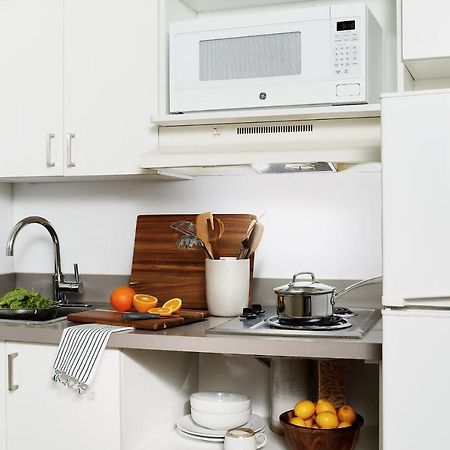Intown Suites Extended Stay Houston Tx - Hobby Airport Екстер'єр фото
